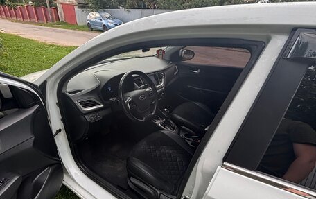 Hyundai Solaris II рестайлинг, 2019 год, 1 560 000 рублей, 8 фотография