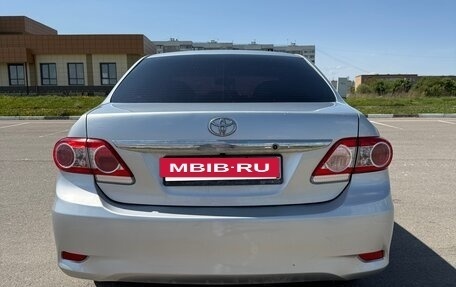 Toyota Corolla, 2011 год, 1 000 000 рублей, 5 фотография