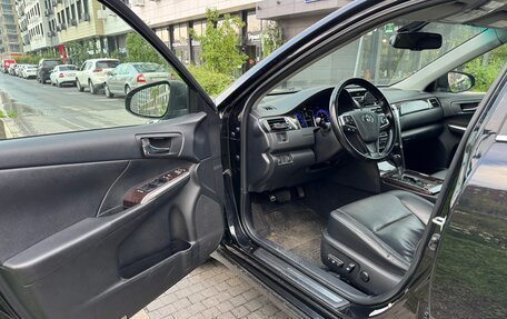 Toyota Camry, 2015 год, 1 950 000 рублей, 4 фотография