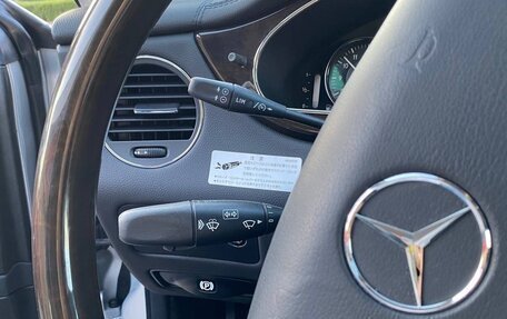 Mercedes-Benz CLS, 2005 год, 2 500 000 рублей, 13 фотография