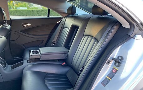 Mercedes-Benz CLS, 2005 год, 2 500 000 рублей, 31 фотография