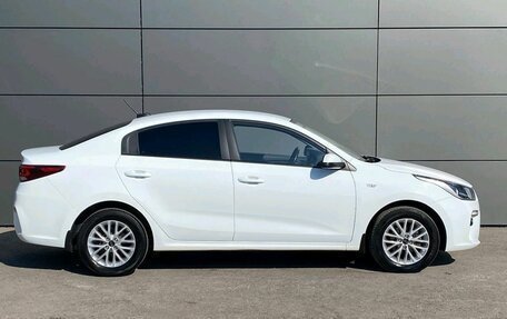 KIA Rio IV, 2019 год, 1 365 000 рублей, 4 фотография