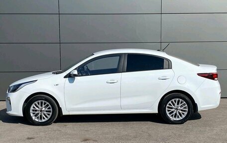 KIA Rio IV, 2019 год, 1 365 000 рублей, 8 фотография