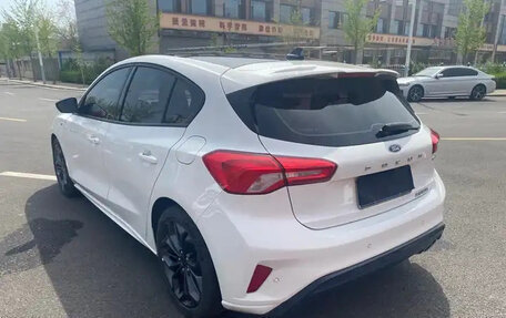 Ford Focus IV, 2022 год, 1 600 000 рублей, 3 фотография