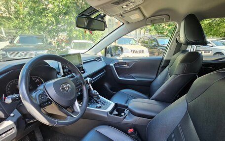Toyota RAV4, 2021 год, 2 999 000 рублей, 6 фотография