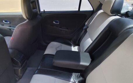 Mitsubishi Carisma I, 2002 год, 250 000 рублей, 11 фотография