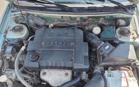 Mitsubishi Carisma I, 2002 год, 250 000 рублей, 8 фотография
