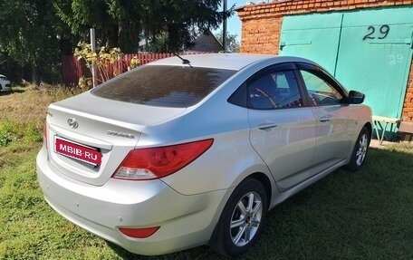 Hyundai Solaris II рестайлинг, 2012 год, 850 000 рублей, 2 фотография