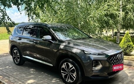 Hyundai Santa Fe IV, 2019 год, 2 800 000 рублей, 2 фотография