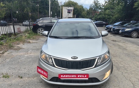 KIA Rio III рестайлинг, 2013 год, 1 000 000 рублей, 8 фотография
