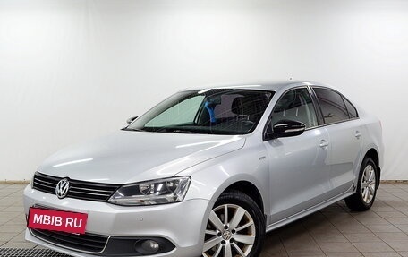 Volkswagen Jetta VI, 2013 год, 760 000 рублей, 2 фотография