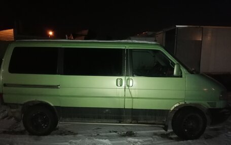 Volkswagen Multivan T4, 1997 год, 700 000 рублей, 1 фотография