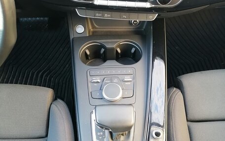 Audi A4, 2019 год, 2 550 000 рублей, 17 фотография