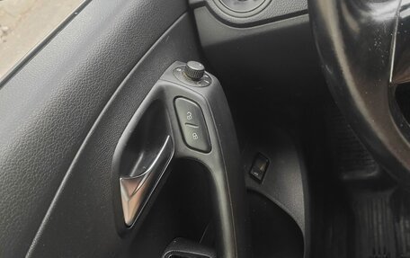 Volkswagen Polo VI (EU Market), 2015 год, 870 000 рублей, 5 фотография