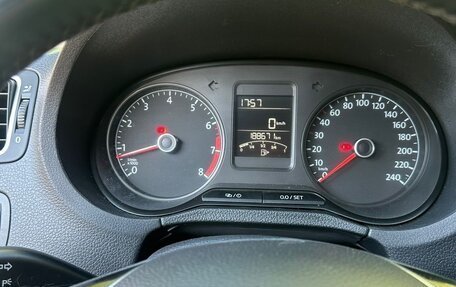 Volkswagen Polo VI (EU Market), 2015 год, 850 000 рублей, 4 фотография