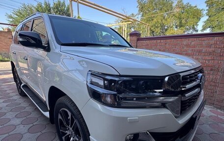 Toyota Land Cruiser 200, 2019 год, 5 300 000 рублей, 3 фотография