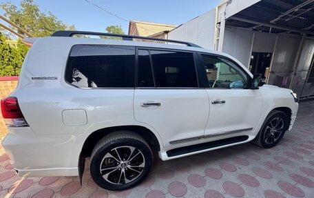 Toyota Land Cruiser 200, 2019 год, 5 300 000 рублей, 4 фотография
