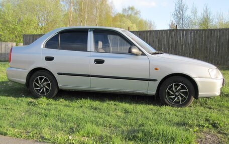 Hyundai Accent II, 2010 год, 650 000 рублей, 2 фотография