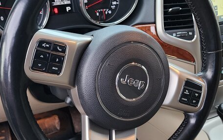 Jeep Grand Cherokee, 2011 год, 2 200 000 рублей, 20 фотография
