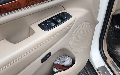 Jeep Grand Cherokee, 2011 год, 2 200 000 рублей, 19 фотография