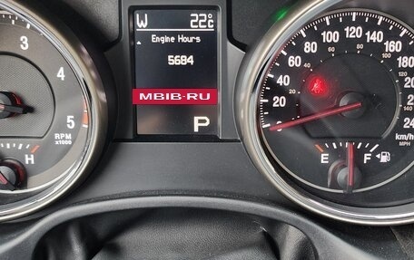 Jeep Grand Cherokee, 2011 год, 2 200 000 рублей, 24 фотография