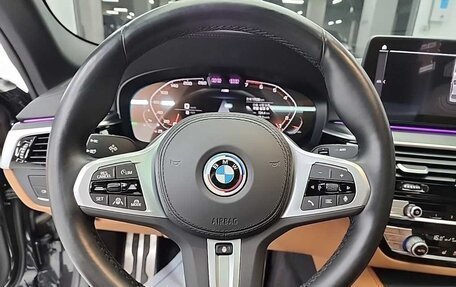 BMW 5 серия, 2022 год, 3 889 000 рублей, 6 фотография