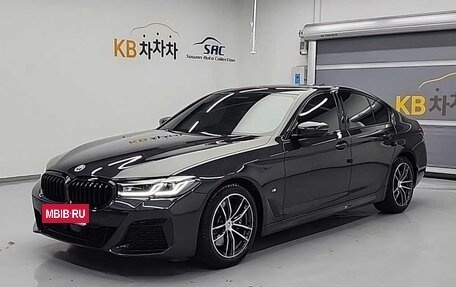 BMW 5 серия, 2022 год, 3 889 000 рублей, 2 фотография