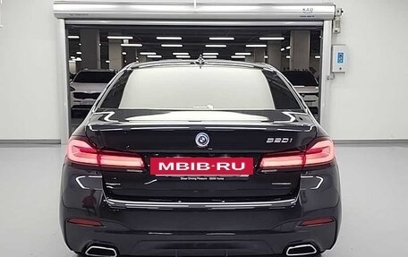 BMW 5 серия, 2022 год, 3 889 000 рублей, 4 фотография