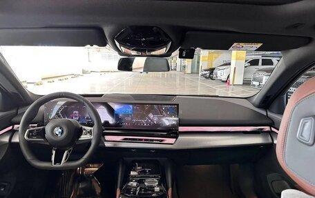 BMW 5 серия, 2024 год, 6 880 000 рублей, 4 фотография