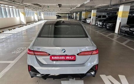 BMW 5 серия, 2024 год, 6 880 000 рублей, 7 фотография
