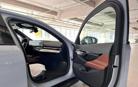 BMW 5 серия, 2024 год, 6 880 000 рублей, 15 фотография