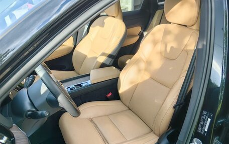 Volvo XC60 II, 2022 год, 4 880 000 рублей, 17 фотография