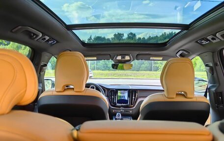 Volvo XC60 II, 2022 год, 4 880 000 рублей, 12 фотография
