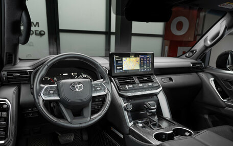 Toyota Land Cruiser, 2022 год, 13 200 000 рублей, 1 фотография