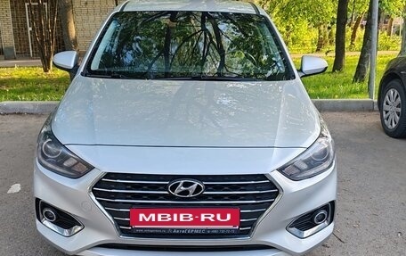 Hyundai Solaris II рестайлинг, 2018 год, 1 250 000 рублей, 7 фотография