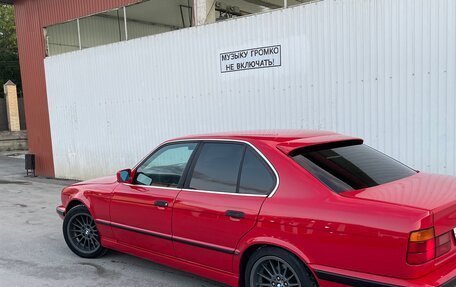 BMW 5 серия, 1988 год, 2 200 000 рублей, 3 фотография