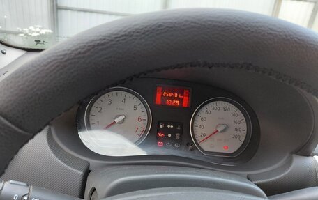 Renault Logan I, 2013 год, 420 000 рублей, 2 фотография