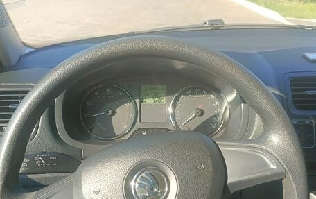 Skoda Fabia II, 2013 год, 850 000 рублей, 5 фотография