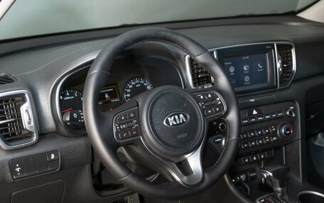 KIA Sportage IV рестайлинг, 2018 год, 1 850 000 рублей, 5 фотография
