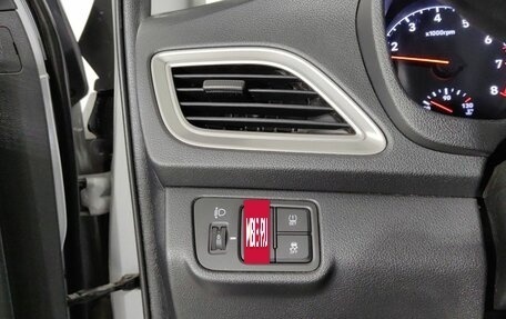Hyundai Solaris II рестайлинг, 2019 год, 1 275 000 рублей, 23 фотография