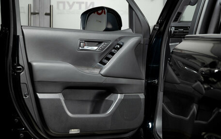 Toyota Land Cruiser, 2022 год, 13 200 000 рублей, 6 фотография
