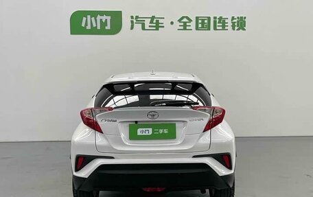 Toyota C-HR I рестайлинг, 2021 год, 1 679 080 рублей, 15 фотография