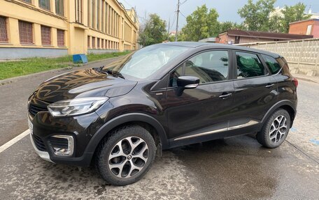 Renault Kaptur I рестайлинг, 2018 год, 1 800 000 рублей, 3 фотография