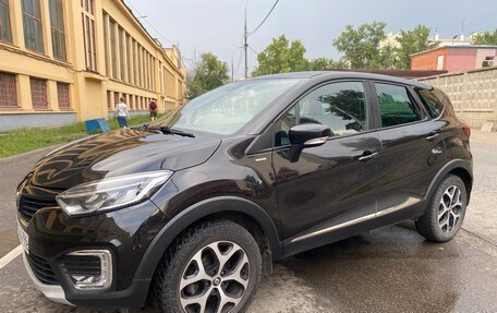 Renault Kaptur I рестайлинг, 2018 год, 1 800 000 рублей, 5 фотография