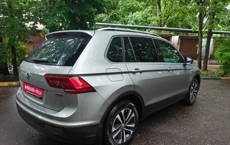 Volkswagen Tiguan II, 2019 год, 2 690 000 рублей, 6 фотография