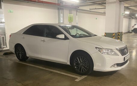 Toyota Camry, 2012 год, 1 900 000 рублей, 2 фотография