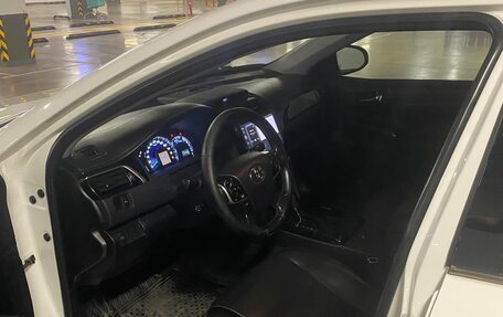 Toyota Camry, 2012 год, 1 900 000 рублей, 15 фотография