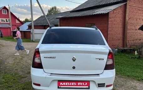 Renault Logan I, 2010 год, 350 000 рублей, 3 фотография