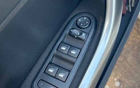 Peugeot 408 I рестайлинг, 2014 год, 610 000 рублей, 13 фотография