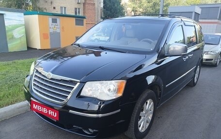 Chrysler Voyager IV, 2008 год, 1 150 000 рублей, 4 фотография
